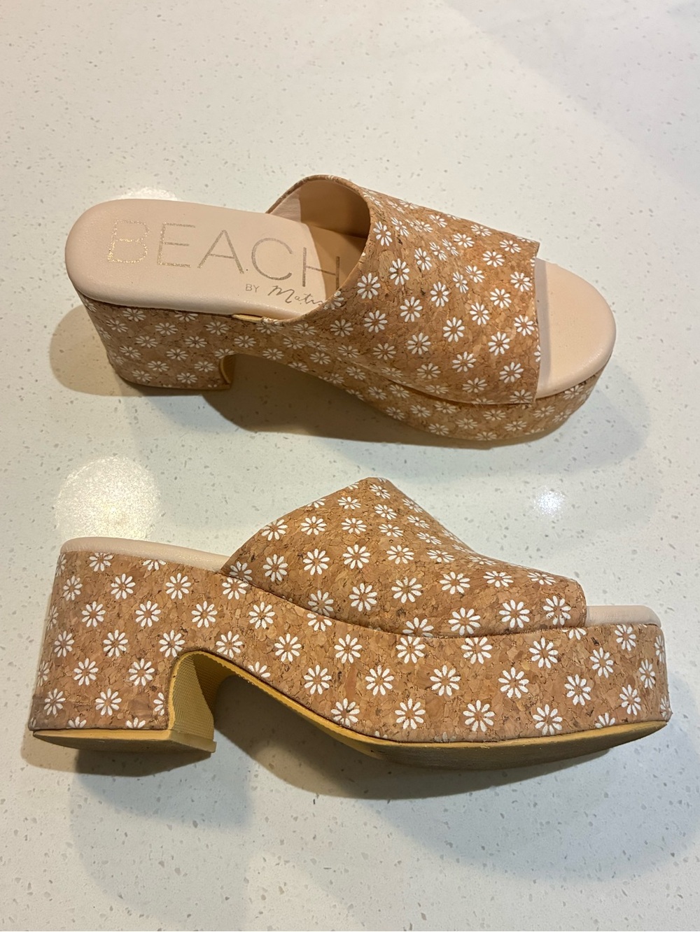 Beach by Matisse Daisy Cork Platform Mules Size 9